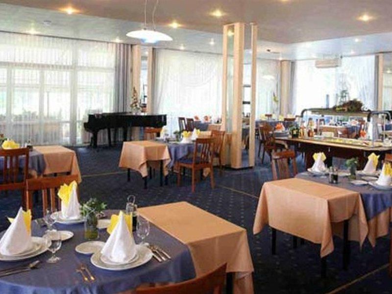 Hotel Lux Banska Bystrica Luaran gambar