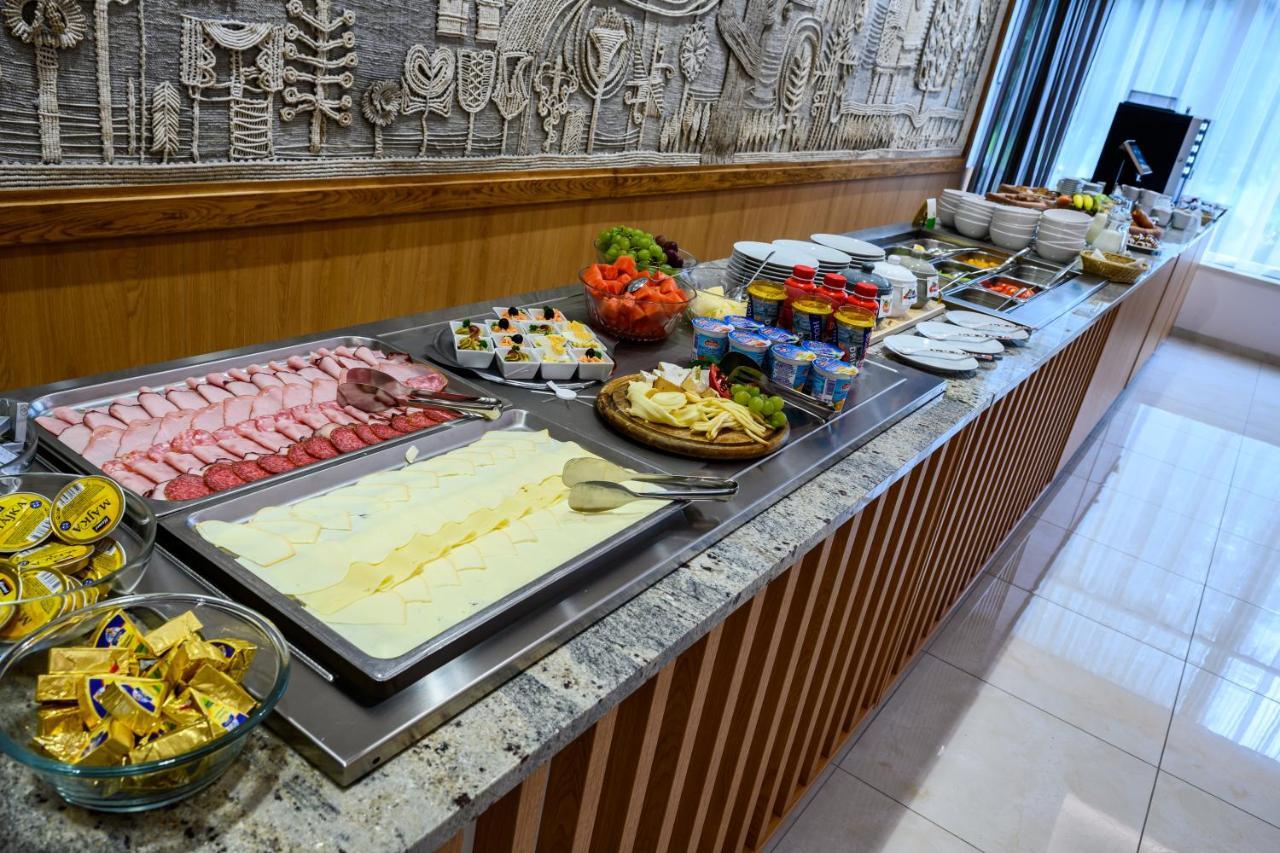 Hotel Lux Banska Bystrica Luaran gambar
